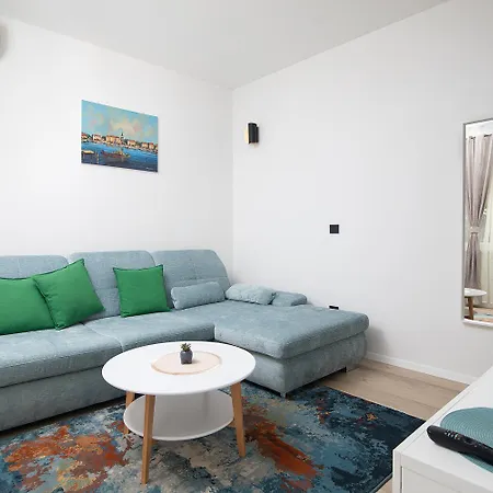 Pu La La Free Private Parking Apartman Pula