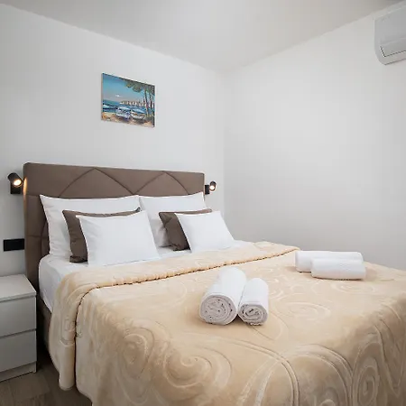 Pu La La Free Private Parking