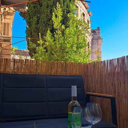 Pu La La Free Private Parking