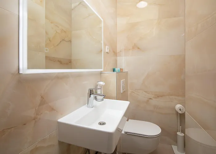 Pu La La Free Private Parking * Póla